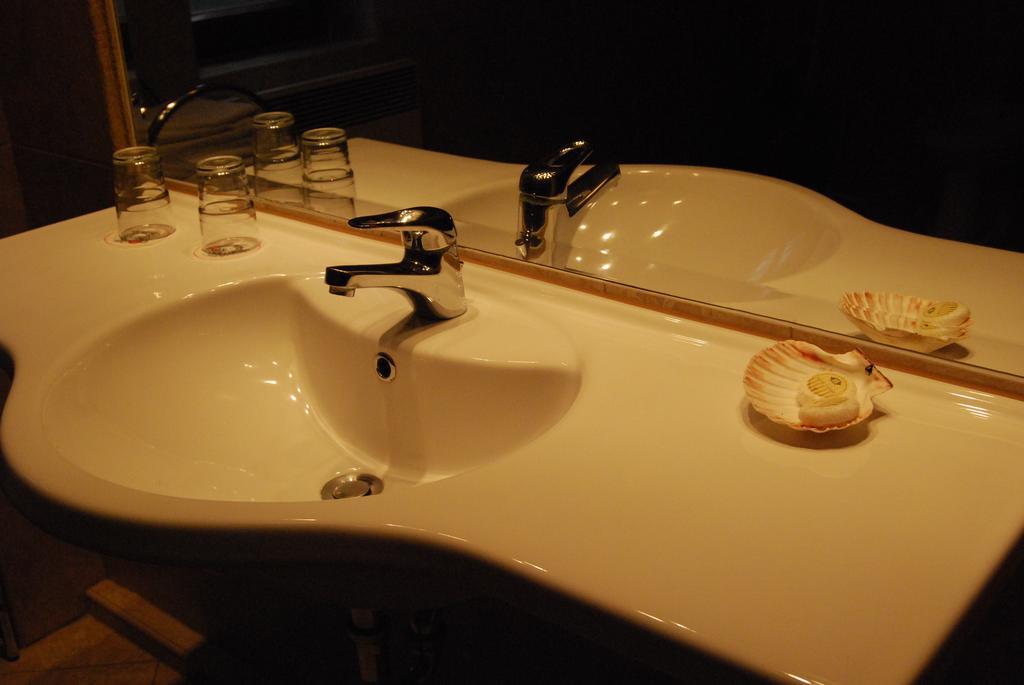 Boroka Apartmanhazak - Oereghaz Velem Kamer foto