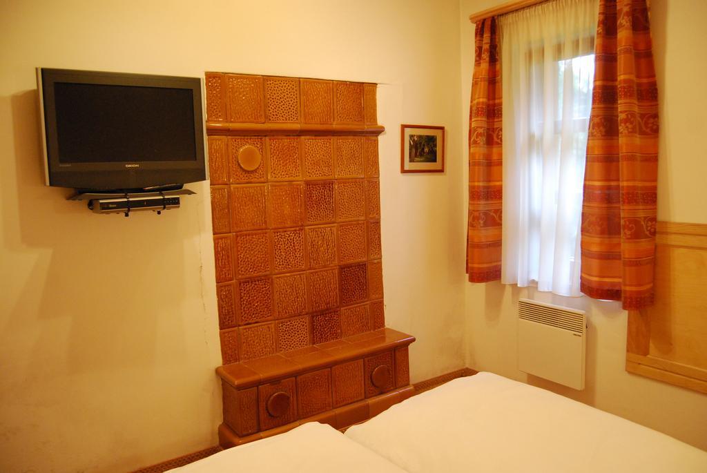 Boroka Apartmanhazak - Oereghaz Velem Kamer foto