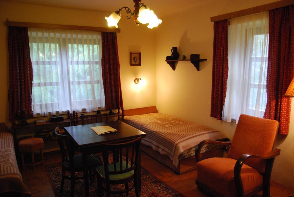 Boroka Apartmanhazak - Oereghaz Velem Kamer foto