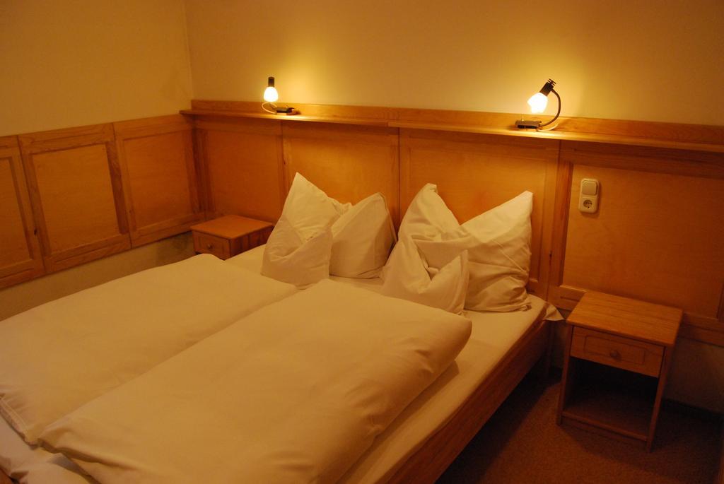 Boroka Apartmanhazak - Oereghaz Velem Kamer foto